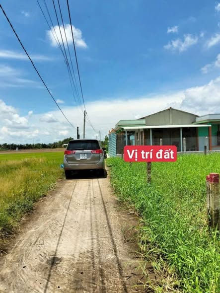 Đất nền Lạc Tấn, Tân Trụ, Long An 110m² giá 370 triệu - Bán gấp, thương lượng ngay!