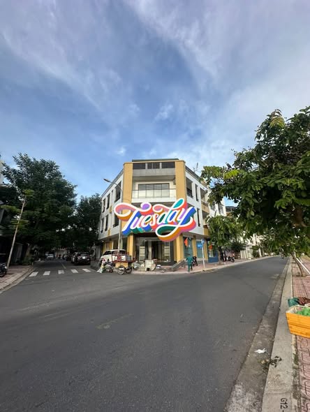 Cho thuê nhà căn góc 182m² - Đường số 12 - KĐT Hà Quang 2 - Phù hợp mở nhà hàng, văn phòng!