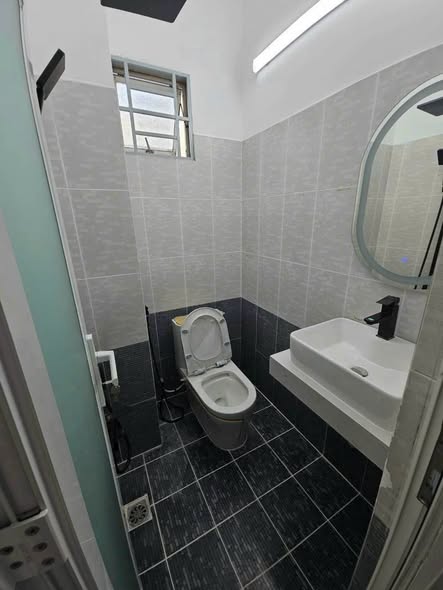 Nhà hẻm Lương Văn Can, P15, Q8, 43.5m², giá 4.7 tỷ - Sổ hồng chính chủ, thương lượng tốt!