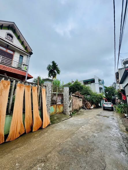 Đất nền Trưng Vương, Việt Trì 134,7m² giá 3 tỷ - Sổ đỏ chính chủ, vị trí đắc địa!