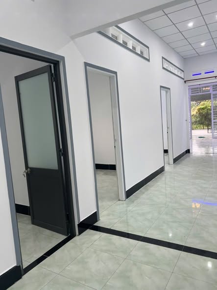 Nhà mới 99% tại Long Hoa, Hòa Thành, Tây Ninh 476.35m² giá 1.39 tỷ - Vị trí an ninh, thuận lợi!