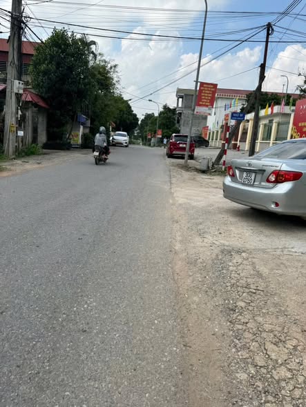 Đất thổ cư 300m² phường Tùng Thiện - Giá chỉ 1.2 tỷ VND