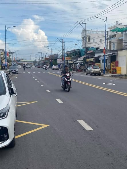 Nhà mặt tiền đường Hoàng Quốc Việt, P. An Bình, 45.6m² giá 6.3 tỷ - Sổ hồng hoàn công!