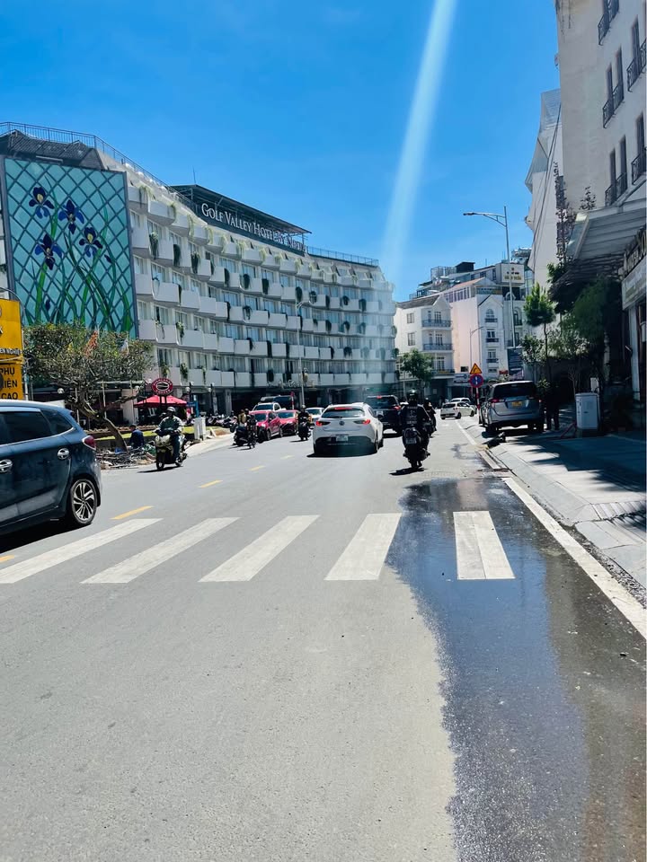 Nhà mặt tiền Bùi Thị Xuân, Đà Lạt 145m² giá 35 tỷ - Kinh doanh đắc địa!