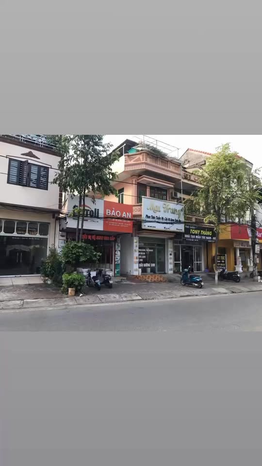 FrontHouse đường Hàm Nghi, Lào Cai 104m² giá 4.5 tỷ - Kinh doanh đỉnh cao!
