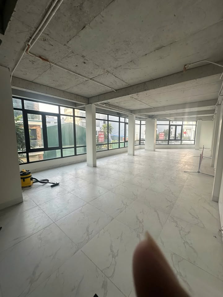 Cho thuê mặt bằng kinh doanh khu tái định cư Ngọc Thụy - 200m², giá 20 triệu/tháng - Nhận nhà ngay!