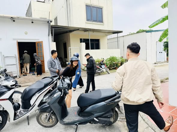 Đất tái định cư Cự Khối Long Biên 34m² giá 6.3 tỷ - Đầu tư sinh lời hấp dẫn!