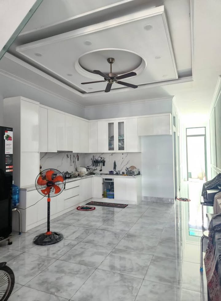 Nhà 1 trệt 2 lầu Tum Tân Hiệp 192m² giá 8 tỷ - Đường nhựa 8m thông kinh doanh