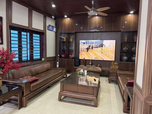 Nhà 4 tầng đường Lê Hồng Phong, 94m² giá 8 tỷ - Vị trí đắc địa, full nội thất!