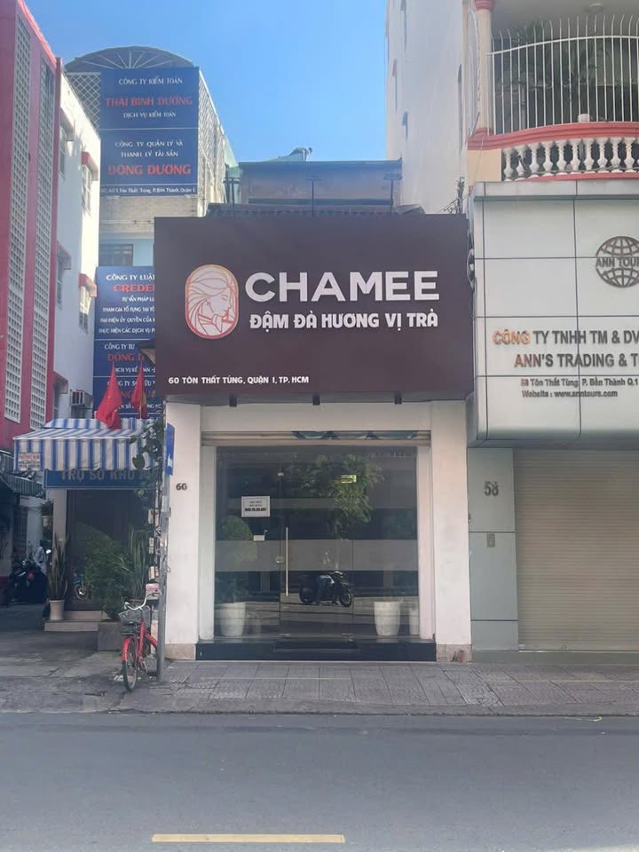 Nhà Mặt Tiền Đường Tôn Thất Tùng, Q1 - 40m² giá 45 triệu/tháng - Phù hợp kinh doanh!