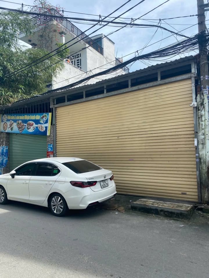 Nhà cho thuê Gò Vấp 300m² giá 35 triệu - Mặt tiền đường số 19, thích hợp kinh doanh!