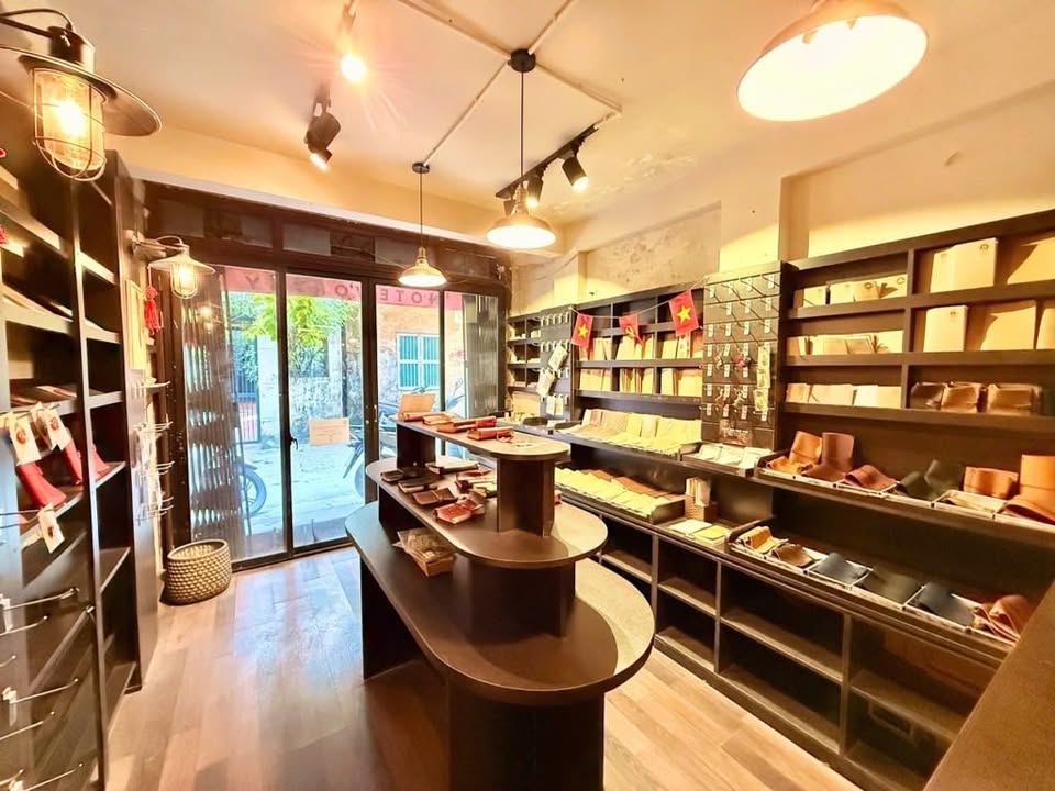 Nhà Phương Mai Đống Đa 70m² giá 6 tỷ - Kinh doanh đắc địa, ô tô đỗ cửa!