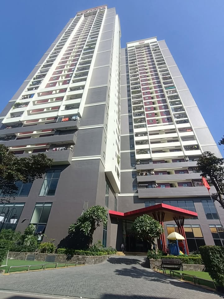 Căn hộ Lạc Hồng Westlake Tây Hồ 80m² giá 8.45 tỷ - Full nội thất, view cầu tuyệt đẹp!