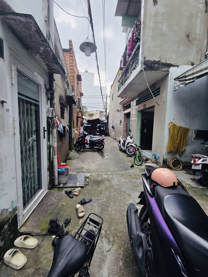 Nhà phố 3 tầng Nguyễn Dữ, Tân Quý, 19m² giá 2.63 tỷ - Tiện ích đầy đủ, gần chợ!