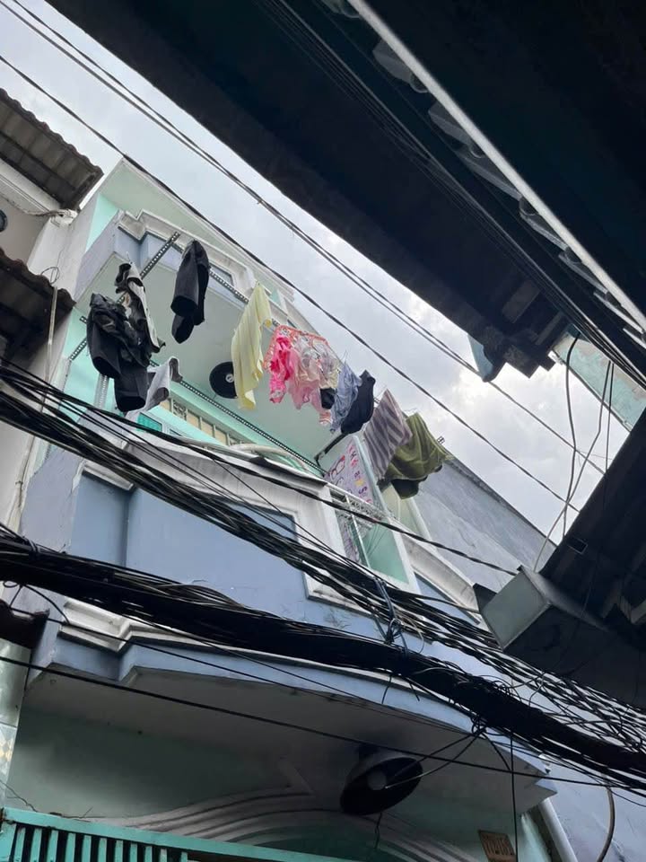 Nhà bán Quận 4 10.1m² giá 1.55 tỷ - Chính chủ cần bán nhanh!