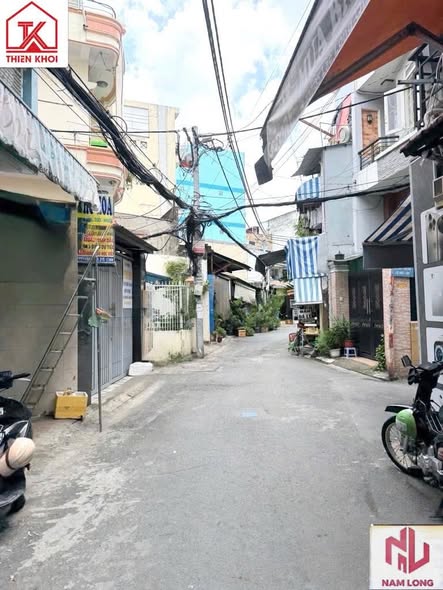 Nhà phố hẻm Lạc Long Quân, Tân Bình 104m² giá 9.3 tỷ - Sẵn dòng tiền ổn định!