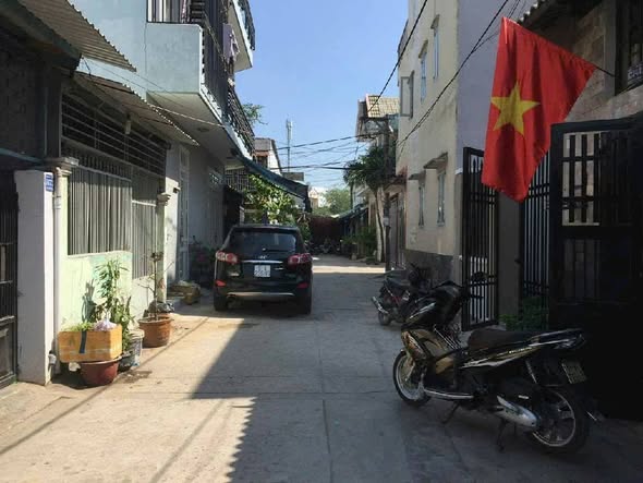 Nhà riêng quận 6, 64m² giá 6.8 tỷ - Thiết kế hiện đại, gần chợ Phú Lâm!