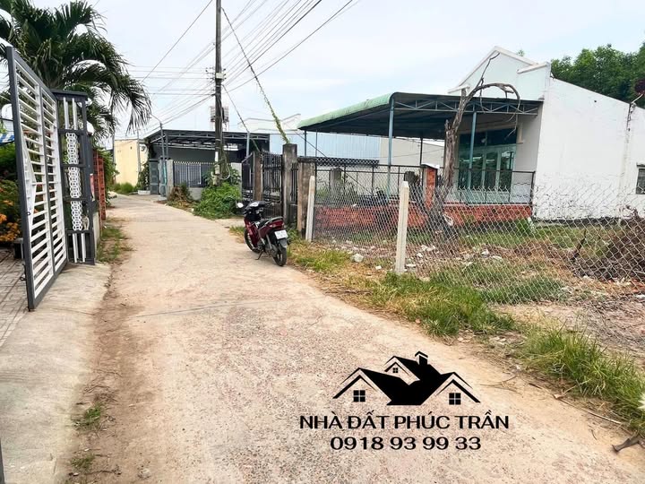 Đất nền Xuân Hưng 250m² giá 1.15 tỷ - Sổ hồng chính chủ, gần trường học!