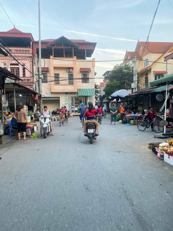 Đất thổ cư Dương Hà 92m² giá 5 tỷ - Địa điểm kinh doanh lý tưởng!