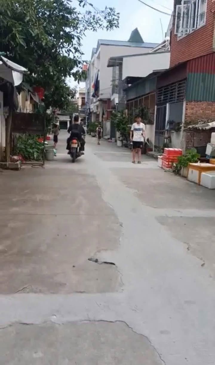 Nhà cấp 4 đường Vũ Hựu, Thanh Bình, Hải Dương 63m² giá 1.8 tỷ - Vị trí đẹp, gần chợ