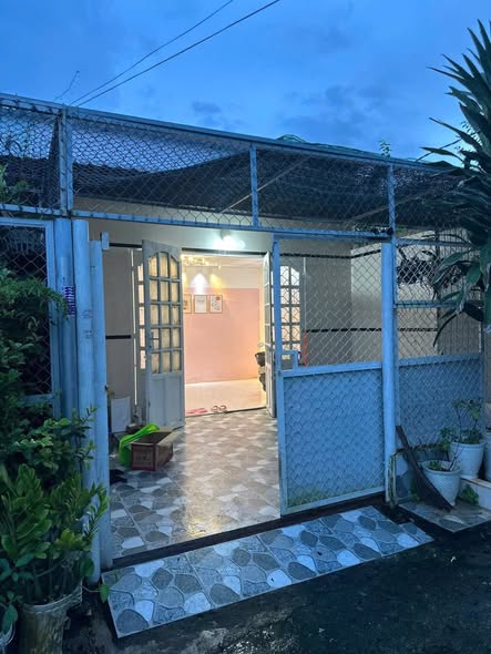 Nhà C4 Tam Phước - Long Điền 90m² giá 1 tỷ - Vị trí an ninh, gần đường lớn!