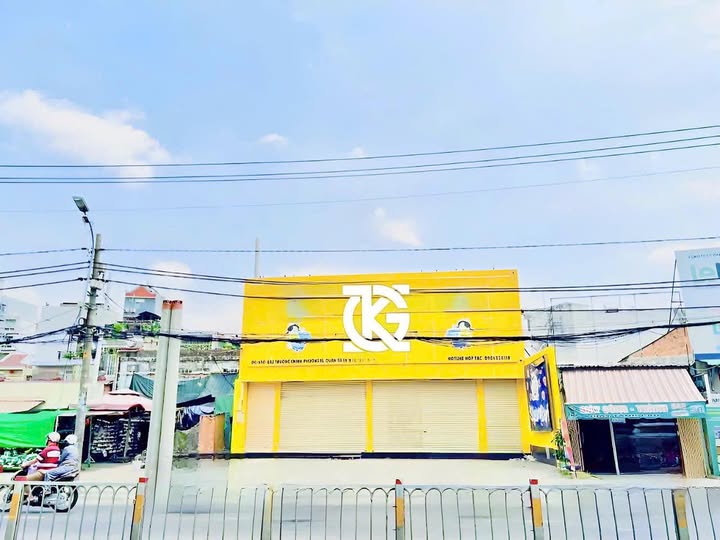 Nhà mặt tiền cho thuê đường Nguyễn Văn Luông, Quận 6 - Diện tích 256m², giá 99 triệu/tháng!