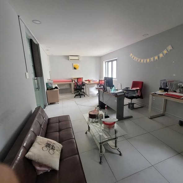 Cho thuê biệt thự khu Đảo Kim Cương Quận 2, diện tích 152m² giá 38 triệu - Nhà mới đẹp, tiện nghi!