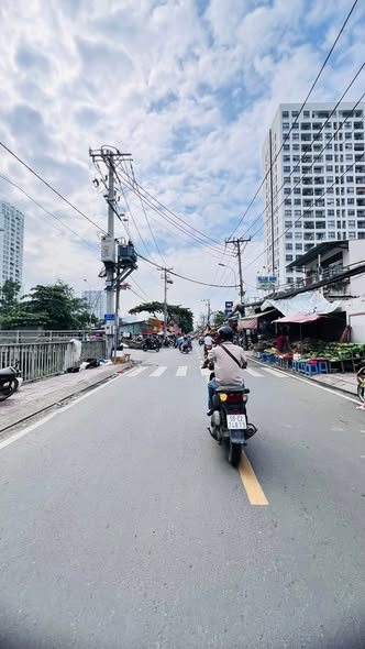 Đất nền 102m² Lê Văn Lương, Nhà Bè giá 4.8 tỷ - Vị trí đắc địa, phong thủy tốt!