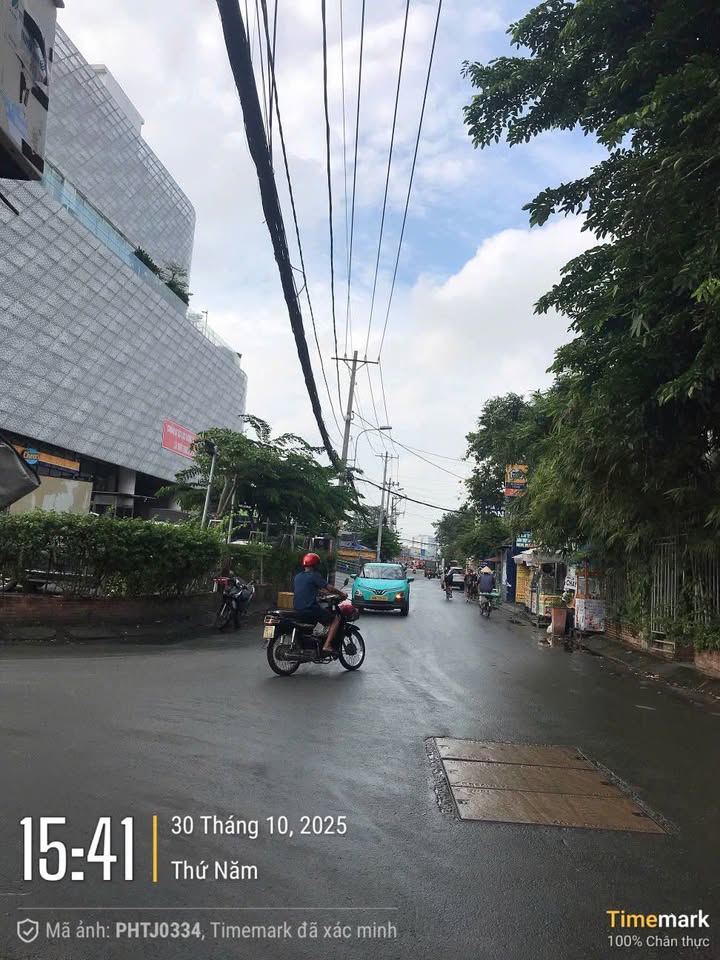 Nhà mặt tiền Phạm Văn Đồng, Thủ Đức 240m² - Kinh doanh đa ngành, giá 21 tỷ