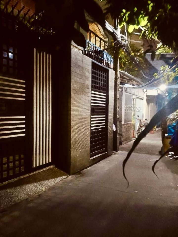 Nhà riêng Hậu Giang, Quận 6, 20m² giá 1.99 tỷ - Sẵn sàng vào ở ngay!