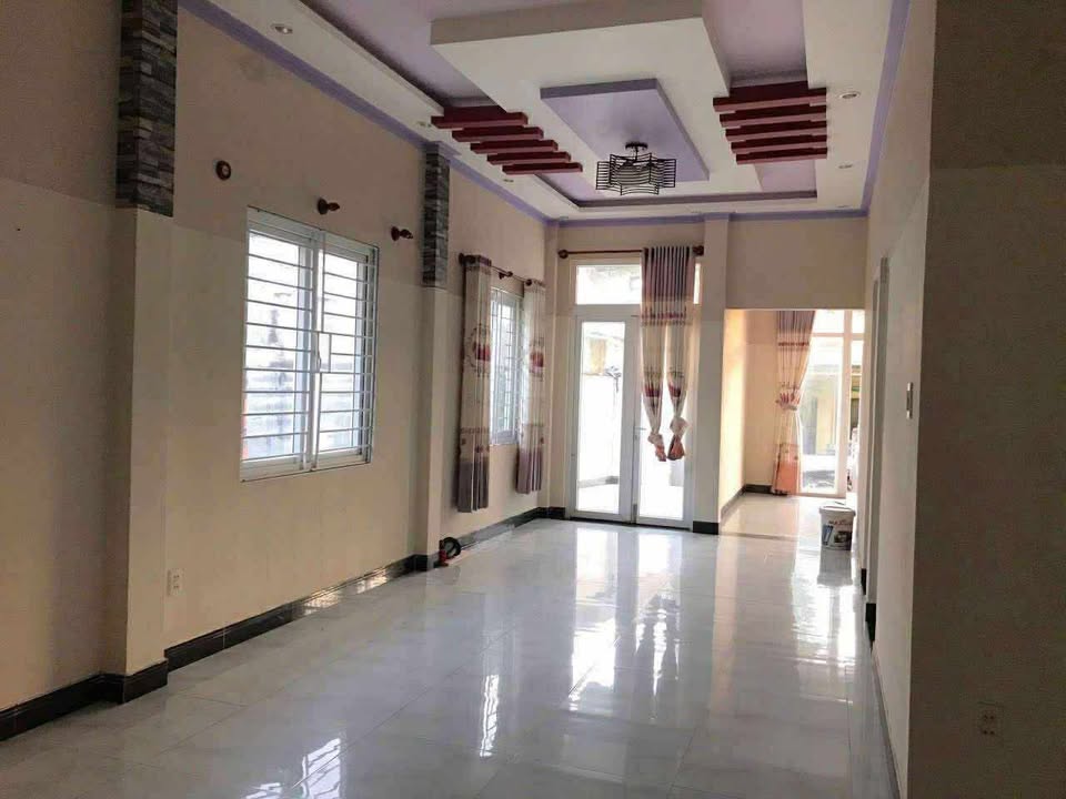 Nhà cấp 4 chính chủ Hàm Thắng 150m² giá chỉ 1 tỷ - Sẵn sàng vào ở!