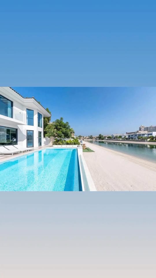 Townhouse Vinhomes Cần Giờ 125m² giá 19.3 tỷ - Hướng Đông gần công viên