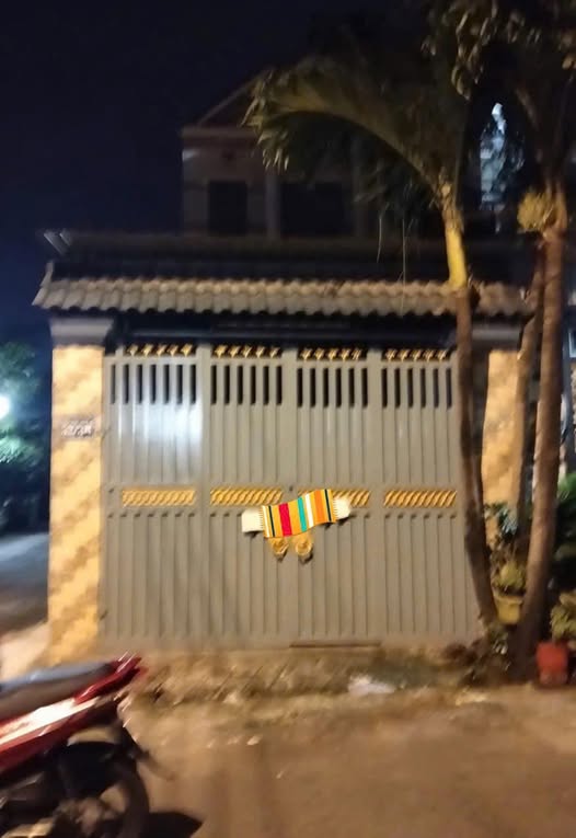 Nhà mặt tiền cho thuê tại Thị trấn Hóc Môn 80m² giá 7 triệu - Nhà mới đẹp, sân đậu ô tô!