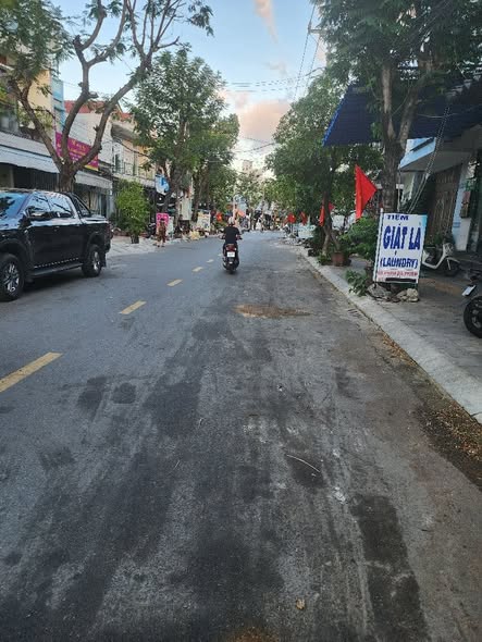 Nhà 2 tầng mặt phố Phan Bá Phiến, Sơn Trà, Đà Nẵng 62m² giá 7.48 tỷ - Vị trí kinh doanh sầm uất