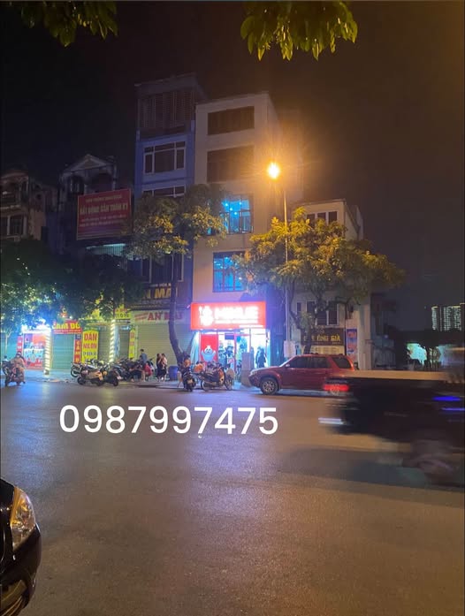Nhà mặt phố Cầu Am, quận Hà Đông, 50m², giá 40 tỷ - Vị trí kinh doanh đỉnh cao!