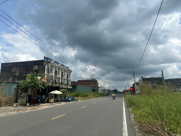 Shophouse mặt tiền Khu đô thị Phúc Hưng Golden 250m² giá 4.3 tỷ - Cơ hội vàng cho đầu tư!