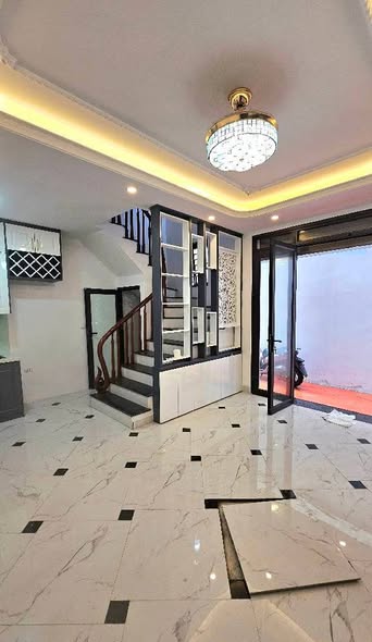 Nhà 5 tầng Ngõ 373 Đường Ngọc Hồi 32m² giá 6.58 tỷ - Vị trí trung tâm Thanh Trì!