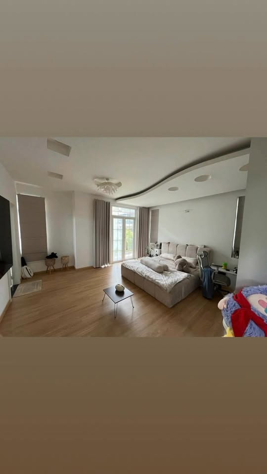 Biệt thự Sadeco Ven Sông Tân Phong 234m² giá 39.99 tỷ - Sổ hồng chính chủ!