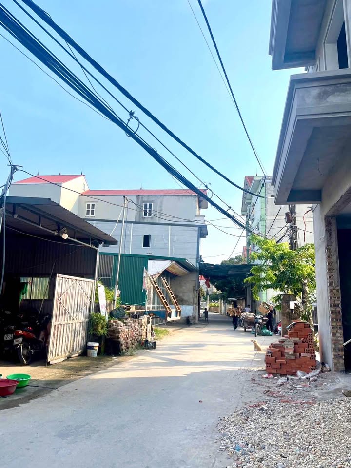 Đất Tiền Phong Mê Linh 63m² giá 700 triệu - Kinh doanh sầm uất!