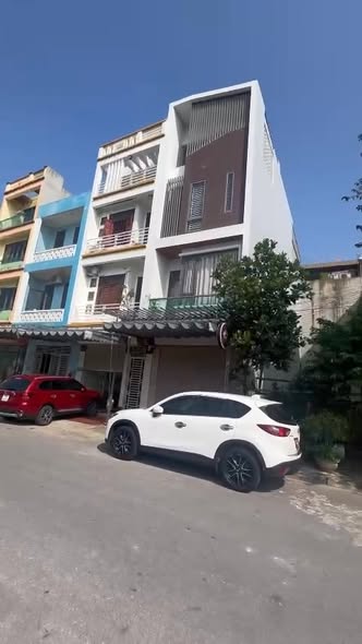 Nhà 2,5 tầng Phú Sơn, TP Thanh Hóa 67,5m² giá 5,55 tỷ - Chính chủ bán gấp!