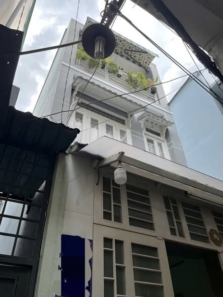 Nhà phố Hồng Bàng Quận 6 38m² giá 4.85 tỷ - Đầu tư sinh lời ngay!