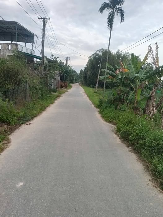 Đất nền Bình Trung Quảng Ngãi 180m² giá 600 triệu - Sổ đỏ chính chủ