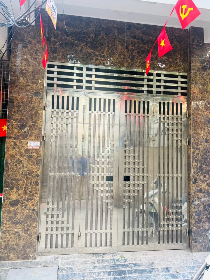 Nhà 4 tầng có thang máy cho thuê tại Hoàng Liệt - Đầy đủ tiện nghi chỉ 15 triệu!