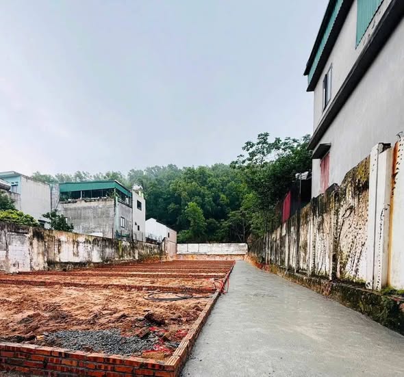 Đất nền Núi Đông, Hoàn Sơn 70m² chỉ 1 tỷ - Cơ hội đầu tư hấp dẫn!