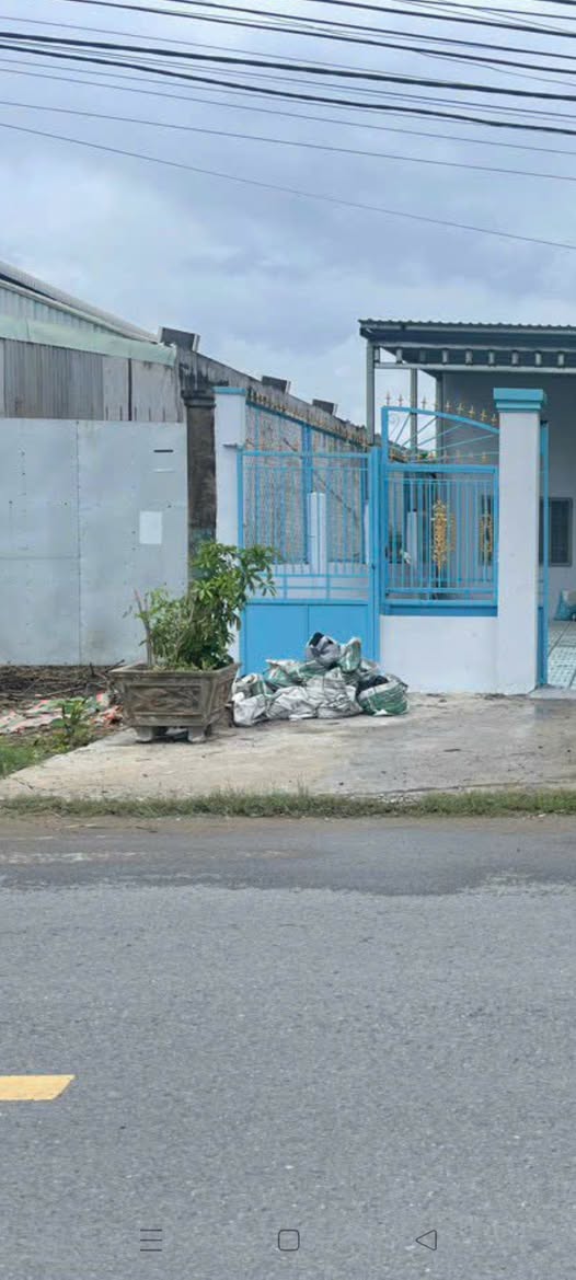 Kho xưởng mặt tiền nhựa xã Qui Đức, Bình Chánh 306m² giá 9.8 tỷ - Cần bán gấp!