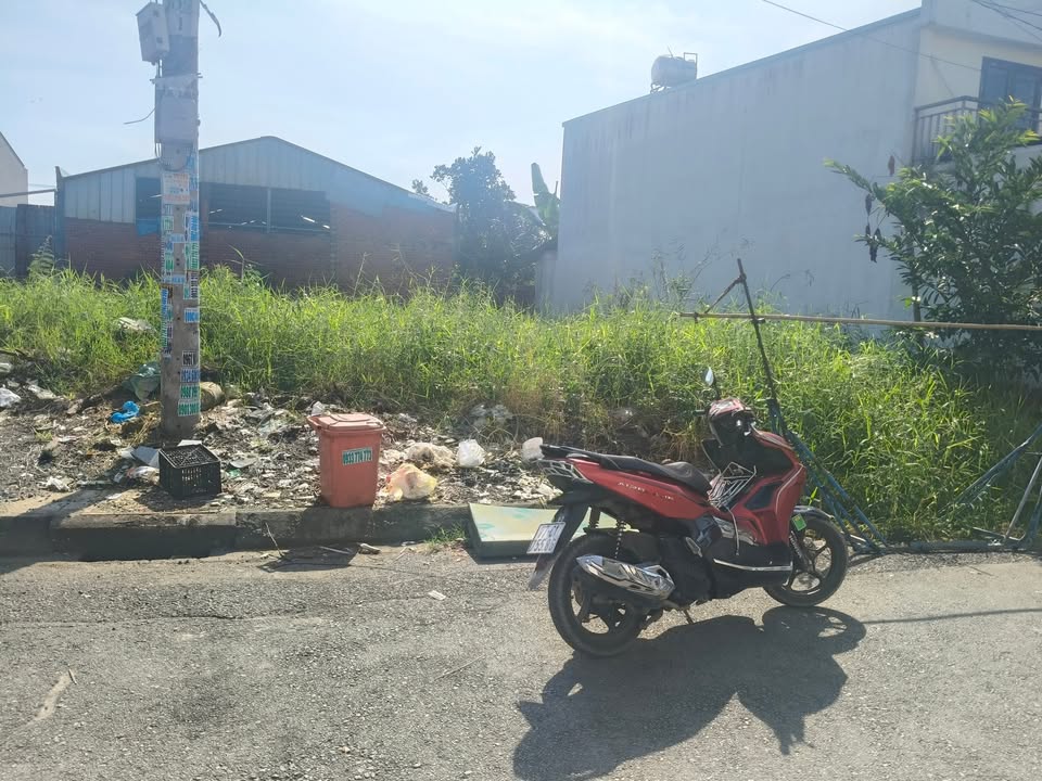 Đất nền ấp 3, phường Xuân Thới Thượng 100m² giá 3.15 tỷ - Sổ đỏ chính chủ