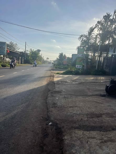 Đất 2 mặt tiền Quốc lộ 29, xã Ea Ngai, 2000m² giá 5.6 tỷ - Tiềm năng kinh doanh lớn!