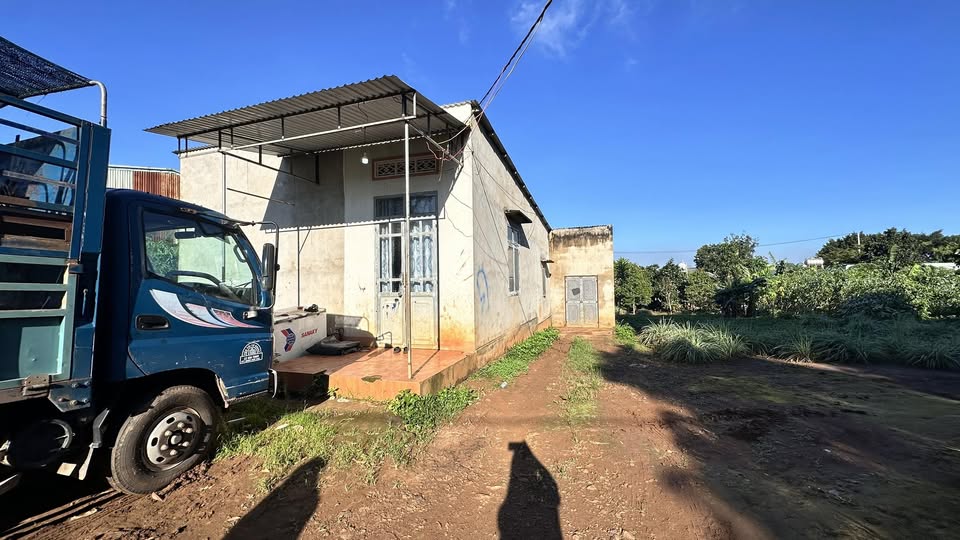 Nhà phố 3 phòng ngủ tại đường Hàm Nghi, Gia Lai 540m² giá chỉ 1 tỷ - Cơ hội đầu tư hấp dẫn!