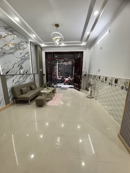 Nhà đẹp 3 tầng đường số 20, Bình Tân, 56m² chỉ 5.95 tỷ - Vào ở ngay!