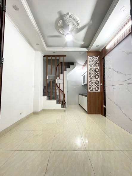 Nhà phố Nghĩa Dũng, Ba Đình, Hà Nội 18m² giá 5 tỷ - Ô tô đỗ cửa, tiện ích đầy đủ!